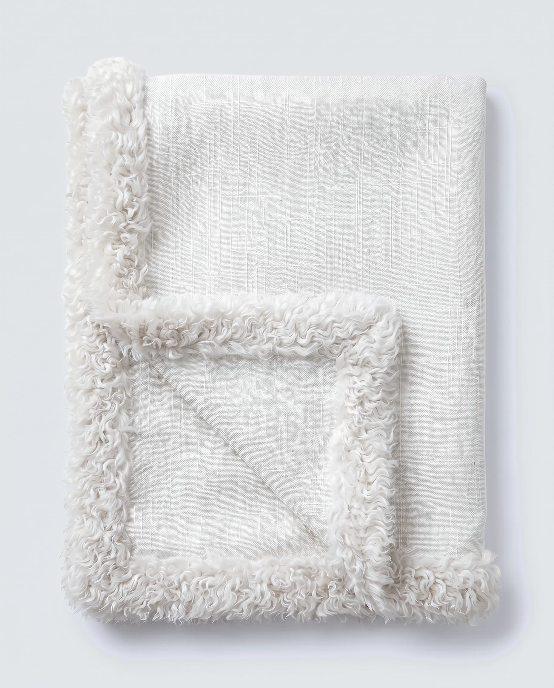 Plaid en lin et agneau — Blanc — bordure d’agneau, 140 × 180 cm
