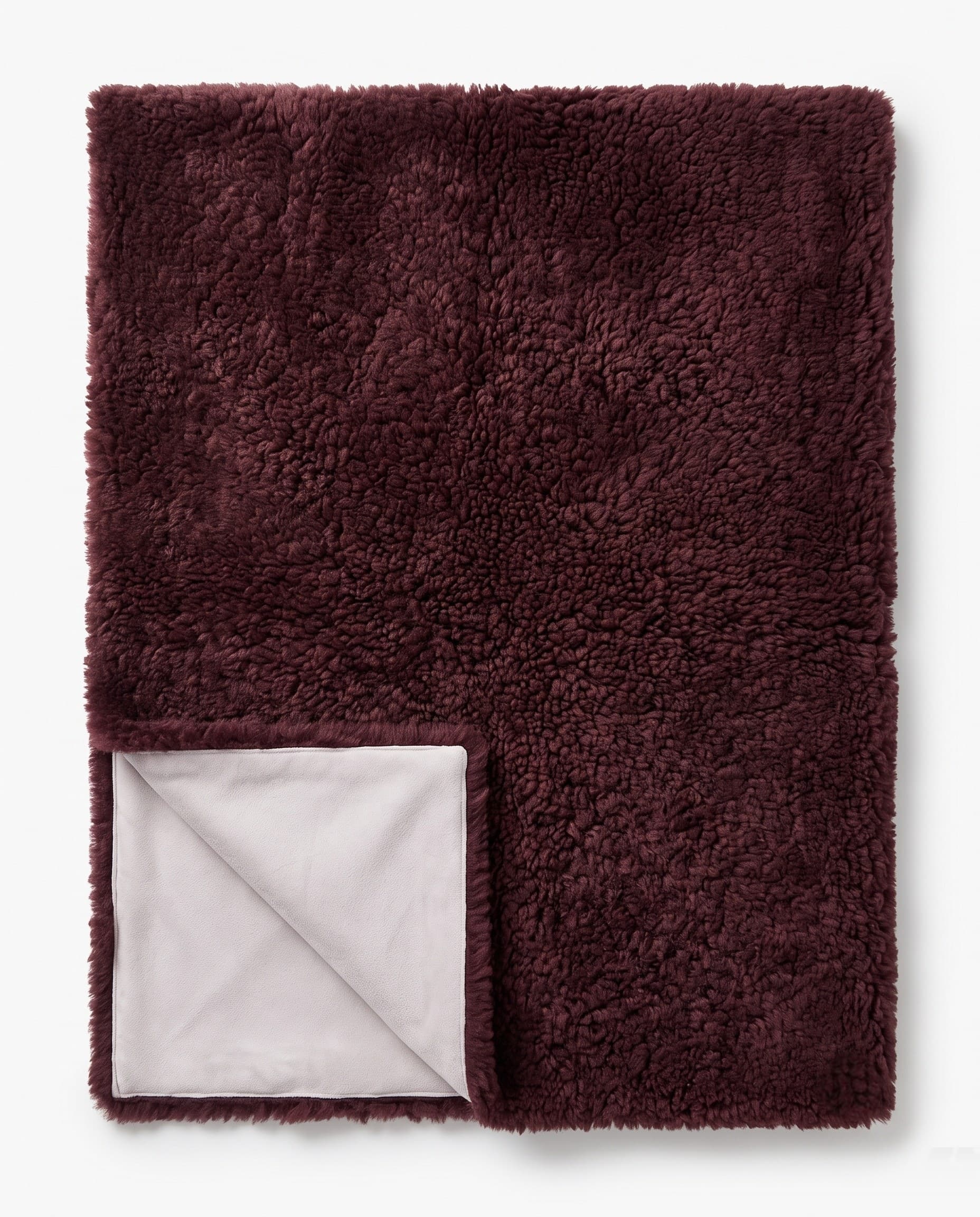 Plaid en peau lainée tondue — Rouge vin — 140 × 200 cm