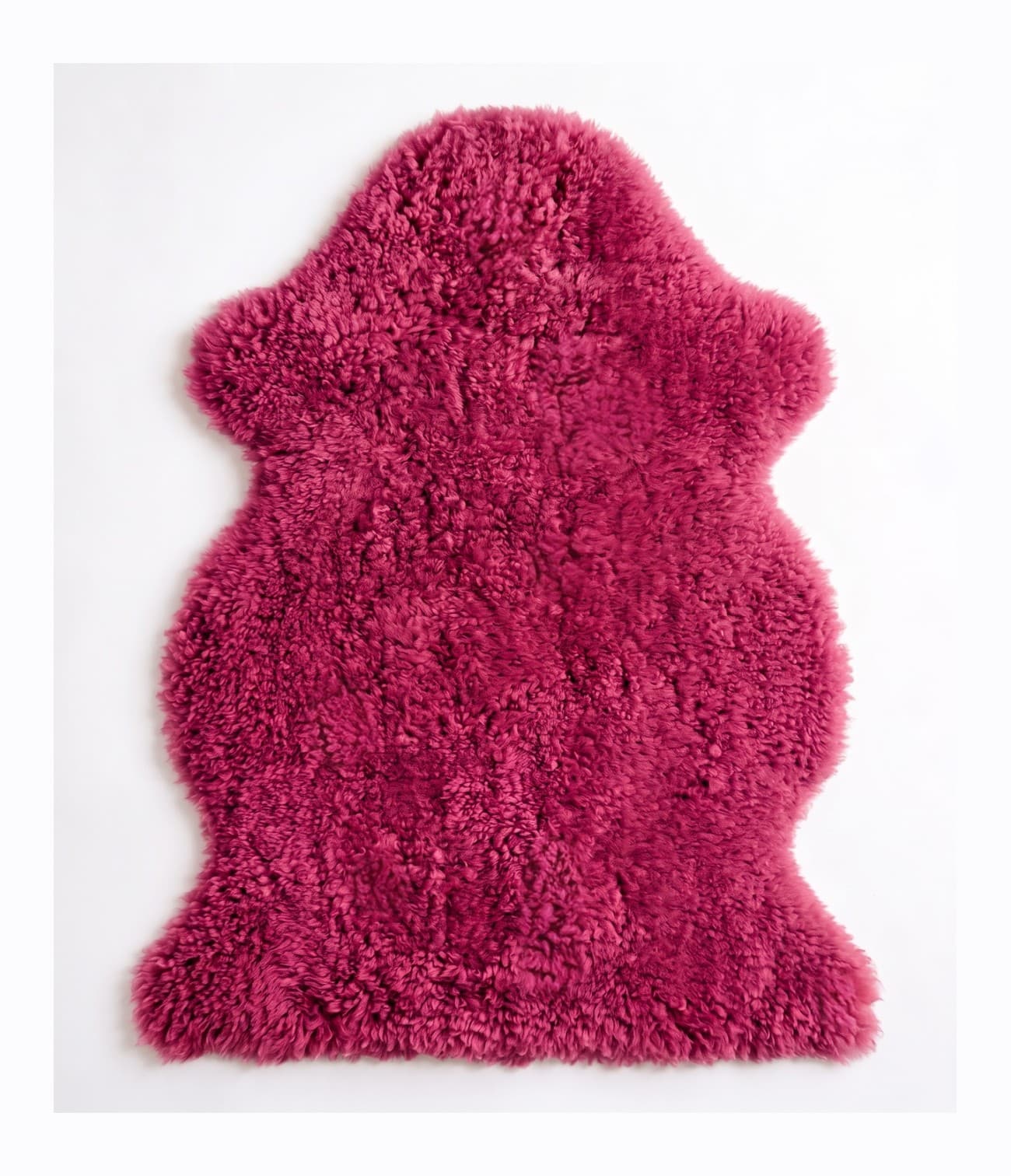 Tapis en peau lainée tondue — Fuchsia